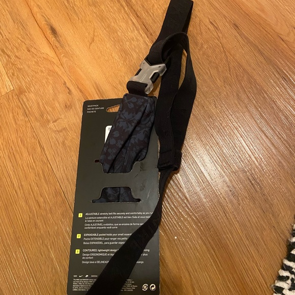 Nike running waist pack NWT - Picture 3 of 6